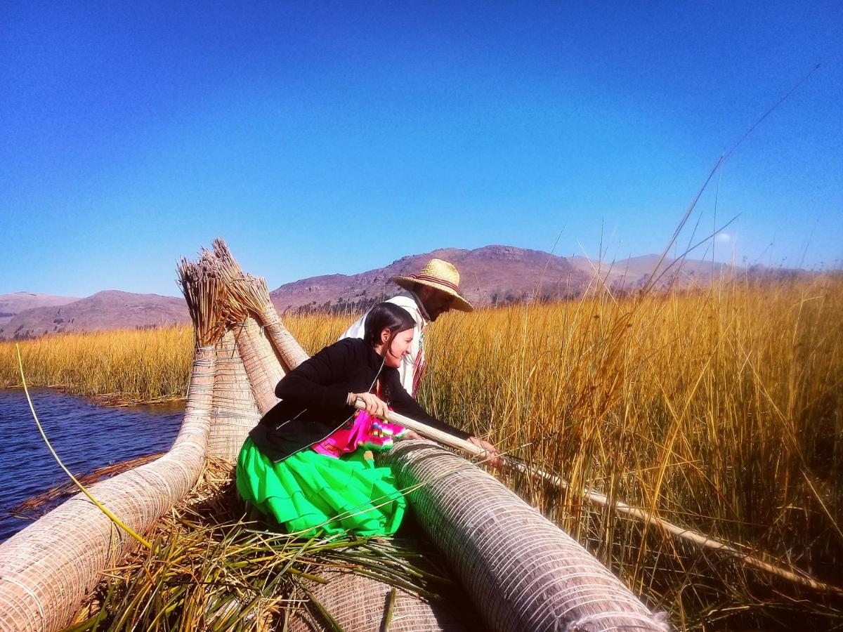 Los Uros Puno Exteriör bild