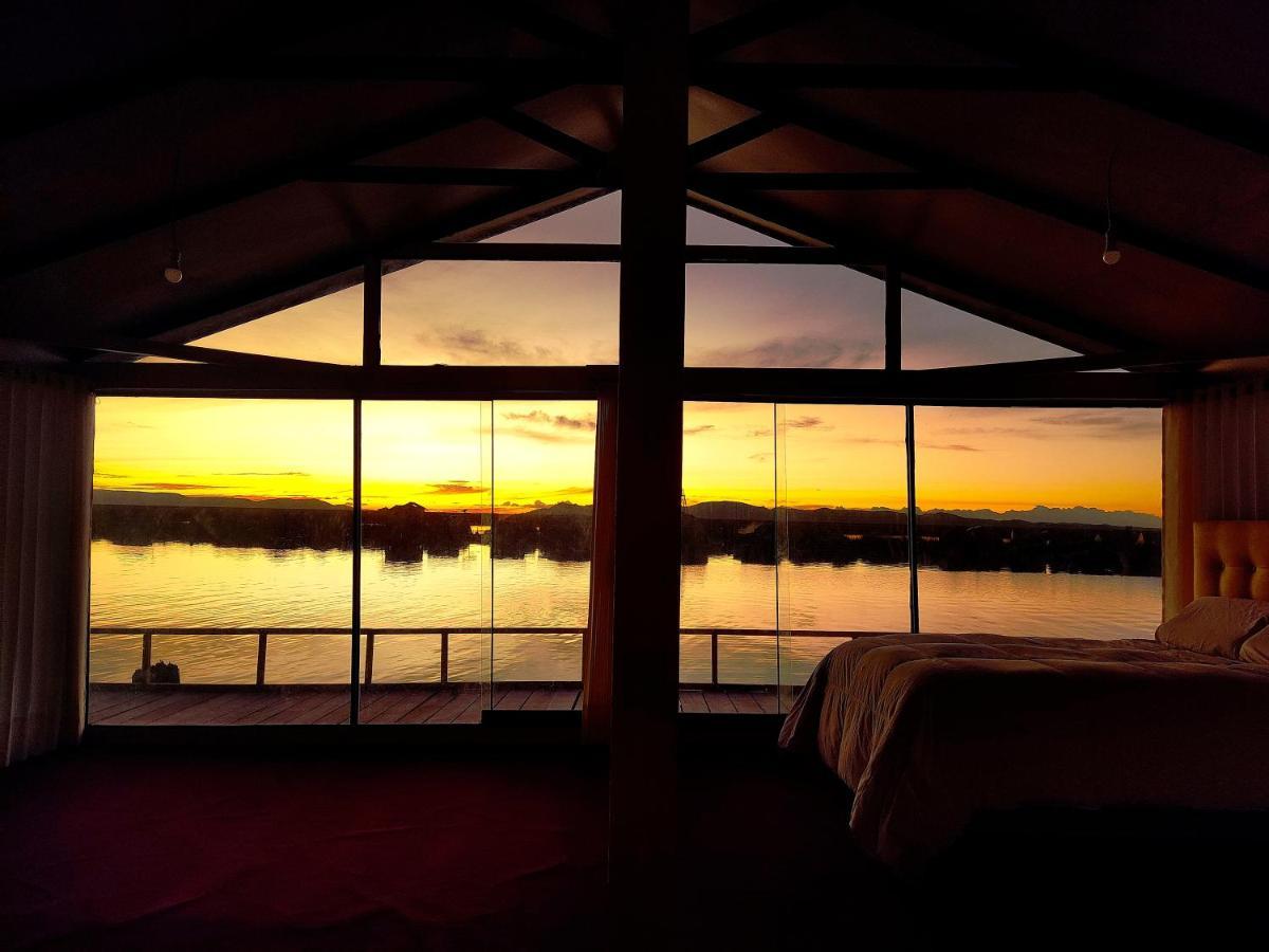Los Uros Puno Exteriör bild