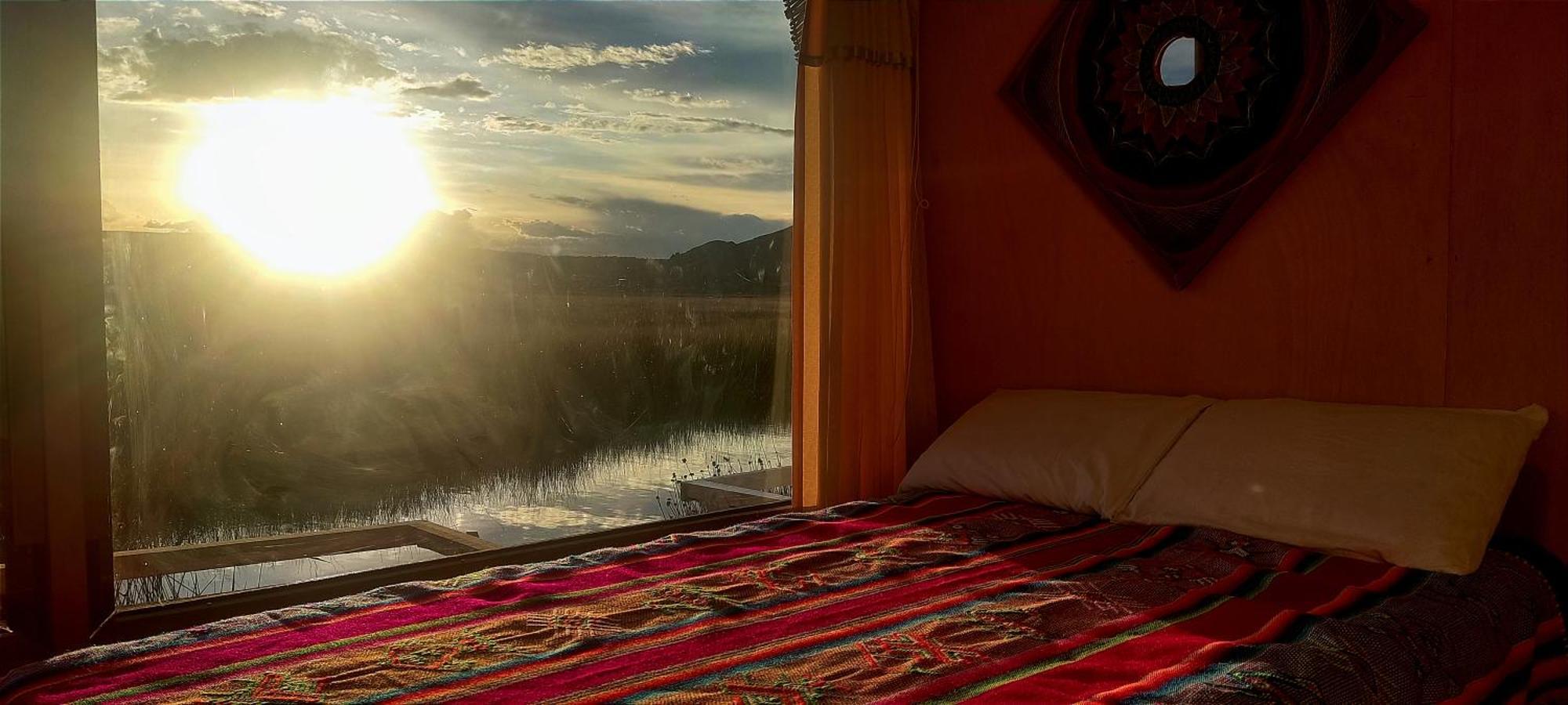 Los Uros Puno Exteriör bild
