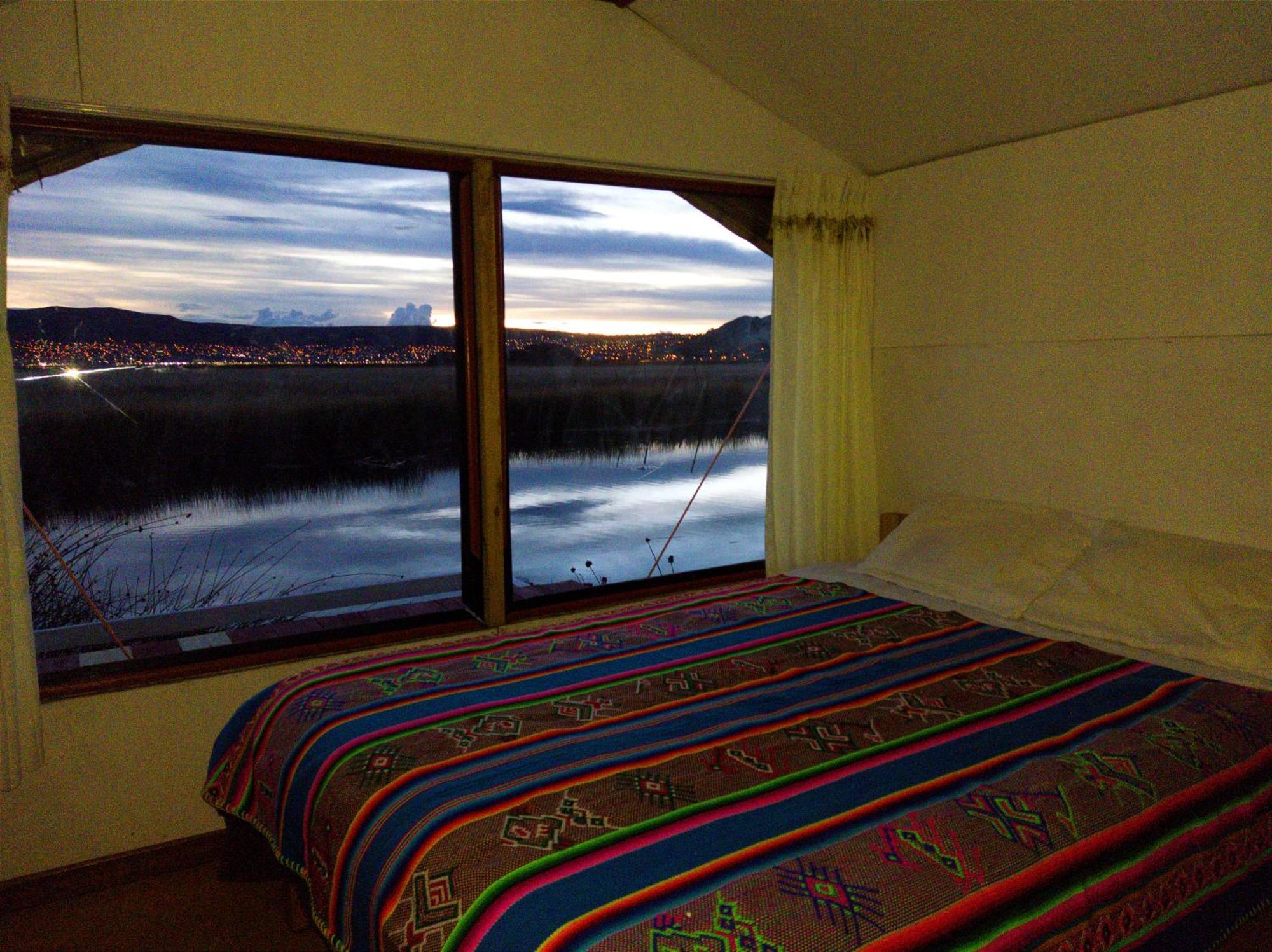 Los Uros Puno Exteriör bild